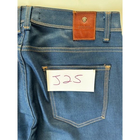 Zara hi rise, skinny jeans, size 32 dark blue with tan stitching - Picture 8 of 8